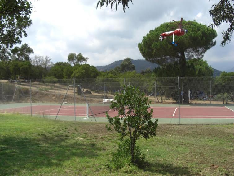 Camping California Pinarellu Екстериор снимка